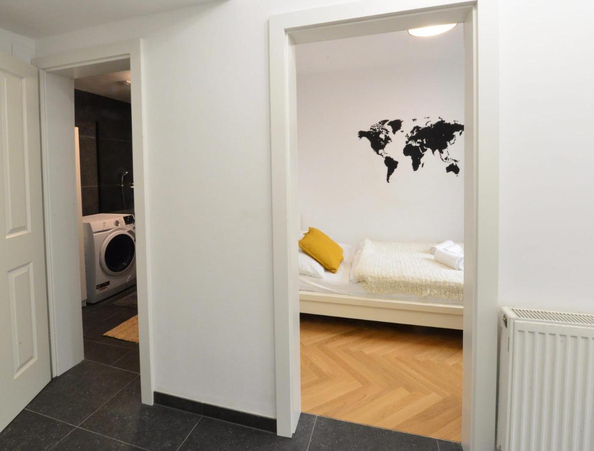 Appartement Modern Flat With Parking Space à Vienne Extérieur photo