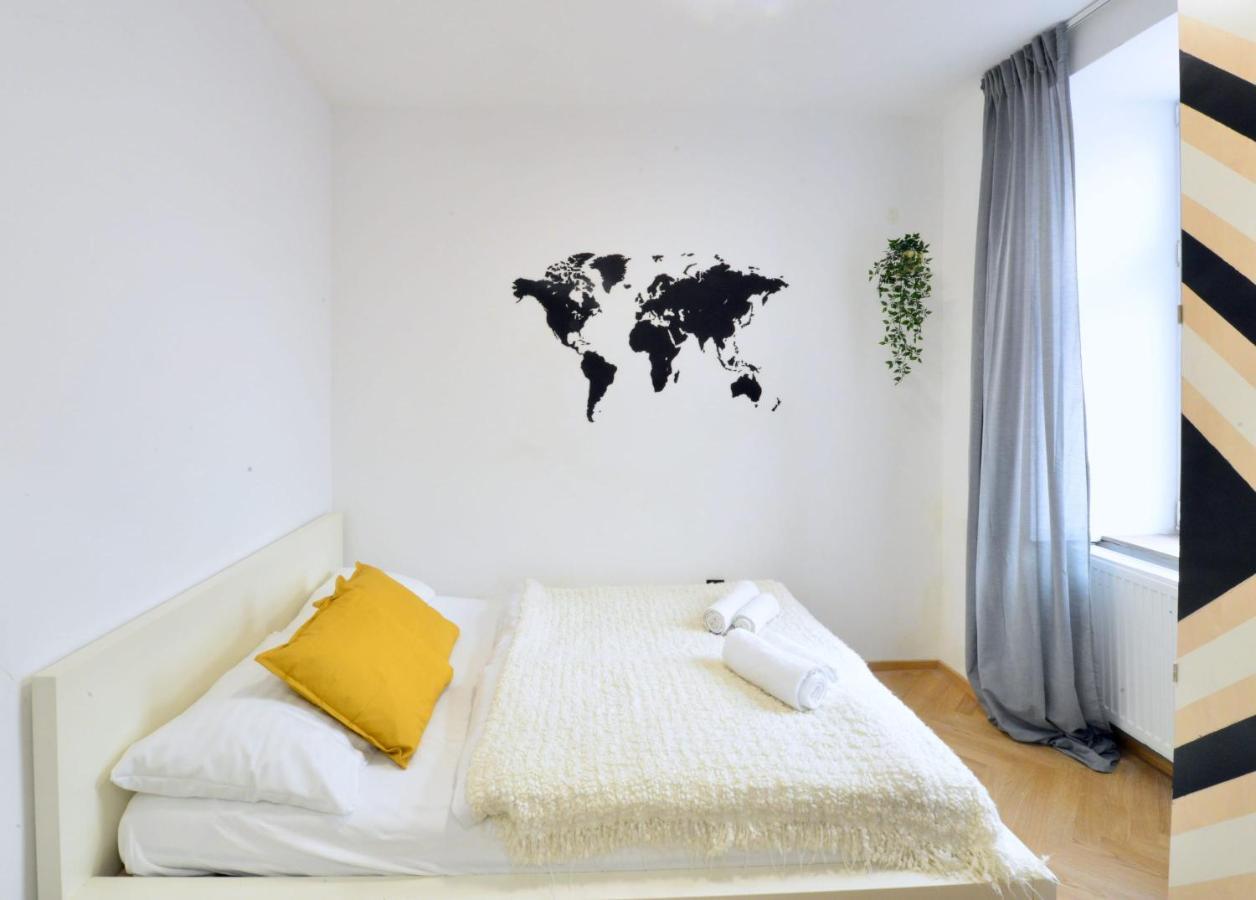 Appartement Modern Flat With Parking Space à Vienne Extérieur photo